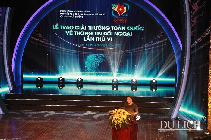 Chủ tịch Quốc hội Nguyễn Thị Kim Ngân phát biểu tại lễ trao giải